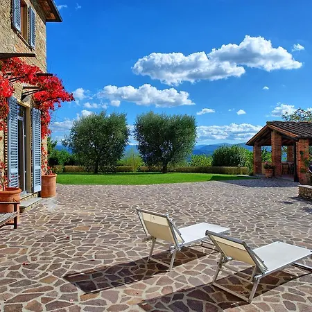 Villa Vicchio 빌라 비키오